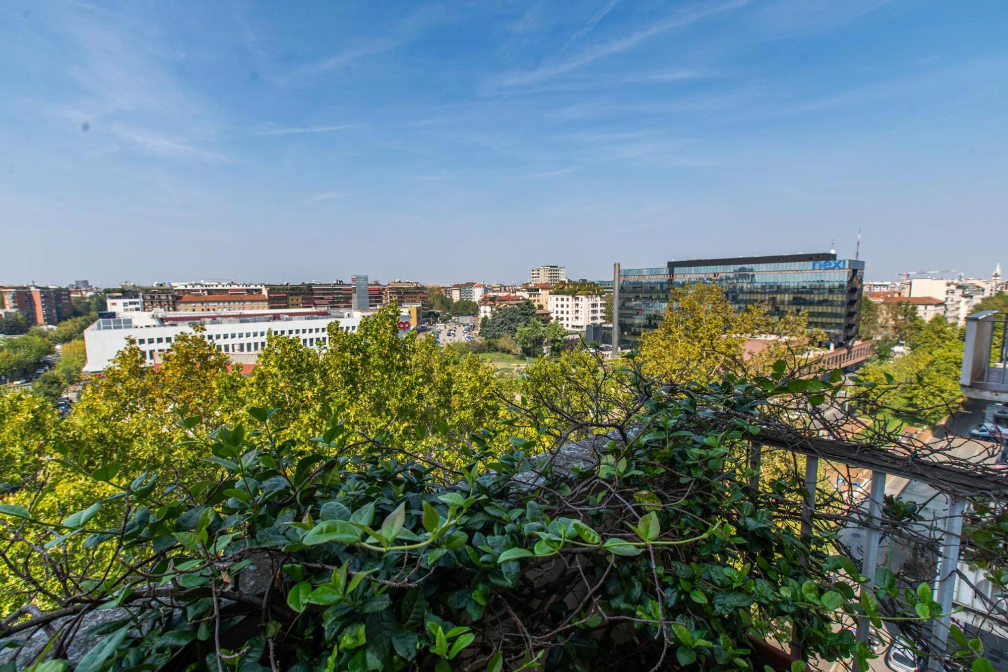 Skyattic - 801 - Citylife - 1 Min Domodossola M5 Milano Esterno foto
